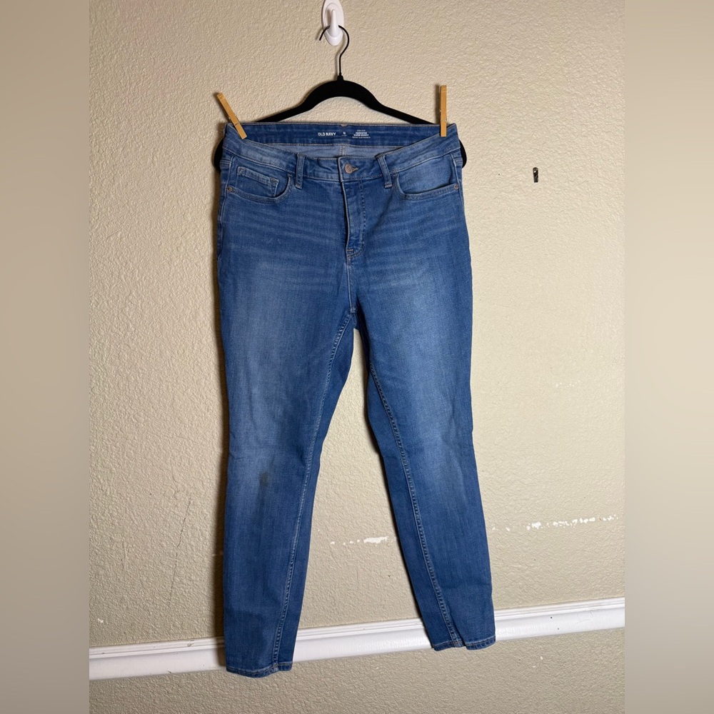 Old Navy Women's Skinny Jeans in Blue